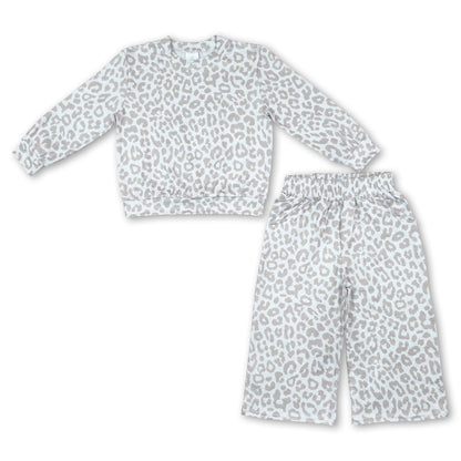 Long sleeves leopard top pocket pants girls outfits